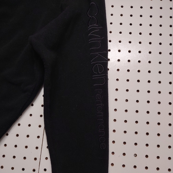 Bundle of Calvin Klein Performance, Size XL - Picture 11 of 13